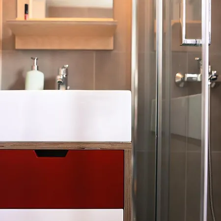 Villara: Style, Hospitality & Design Apartment *